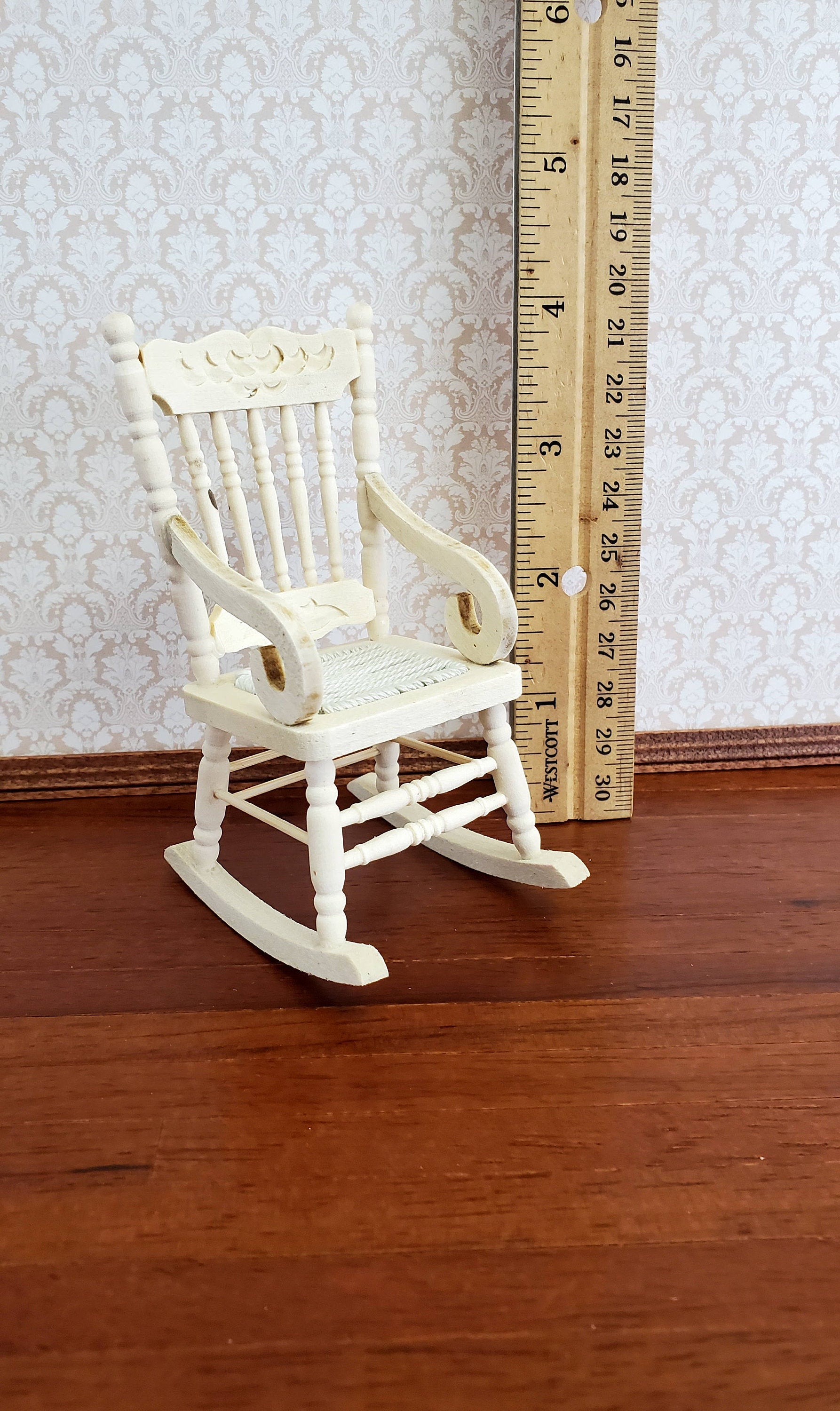 Dollhouse Miniature Rocking Chair 1:12 Scale Furniture Barewood Ornament