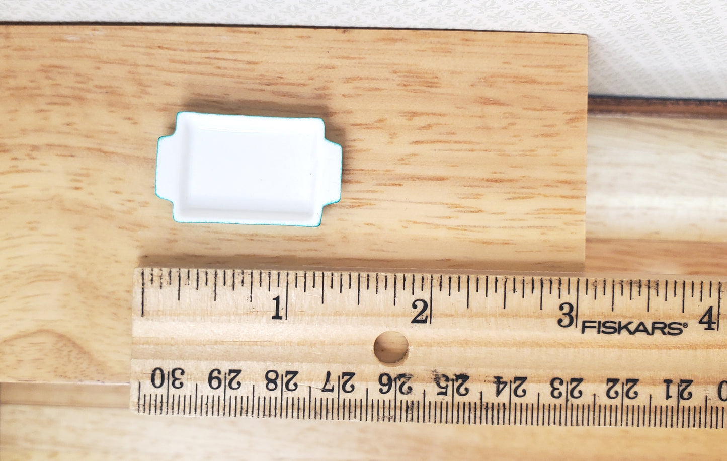 Dollhouse Baking Tray or Pan Ceramic Green & White 1:12 Scale Miniature Dishes