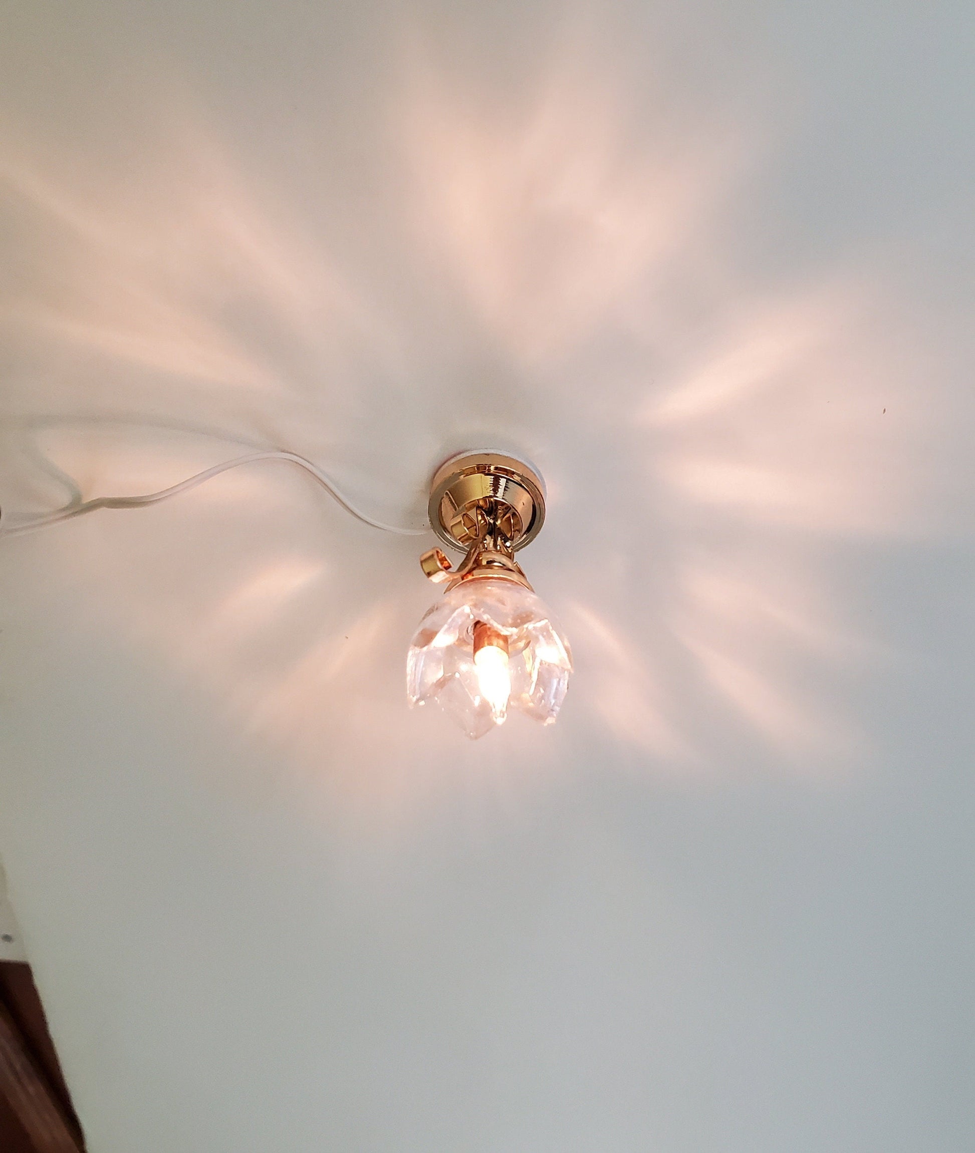 Dollhouse Miniature Ceiling Light Lily Flower Shade Gold 12 Volt 1:12