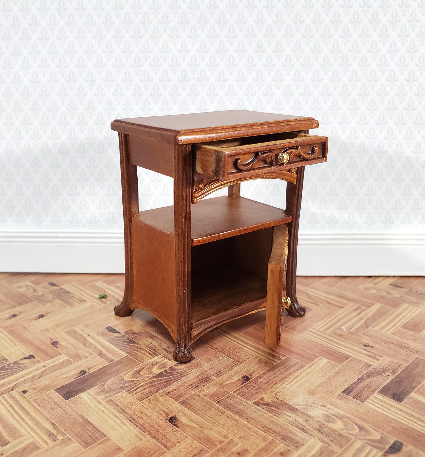 JBM Miniature Side Table or Nightstand with Drawer 1:12 Scale Dollhouse Furniture