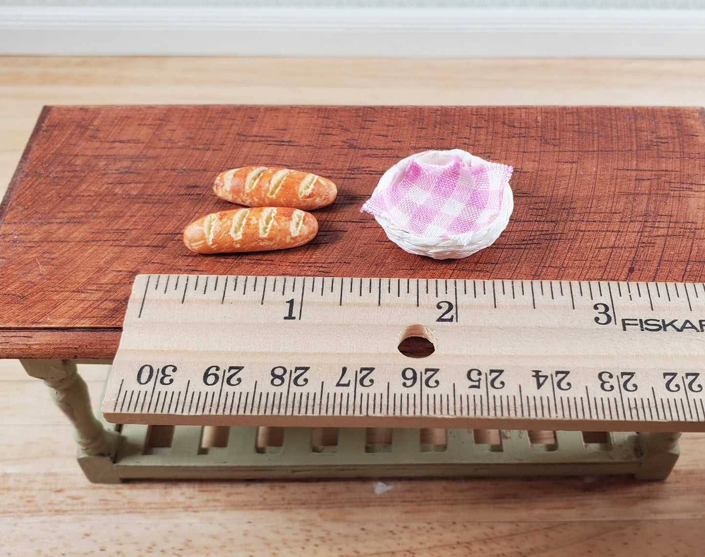 Dollhouse 2 Loaves of Bread in a White Basket with Pink Gingham 1:12 Scale