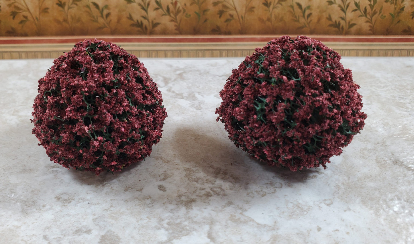 2 Model Scenery Round Flowering Shrubs Mauve Dollhouses Scale Model RR 1.5"