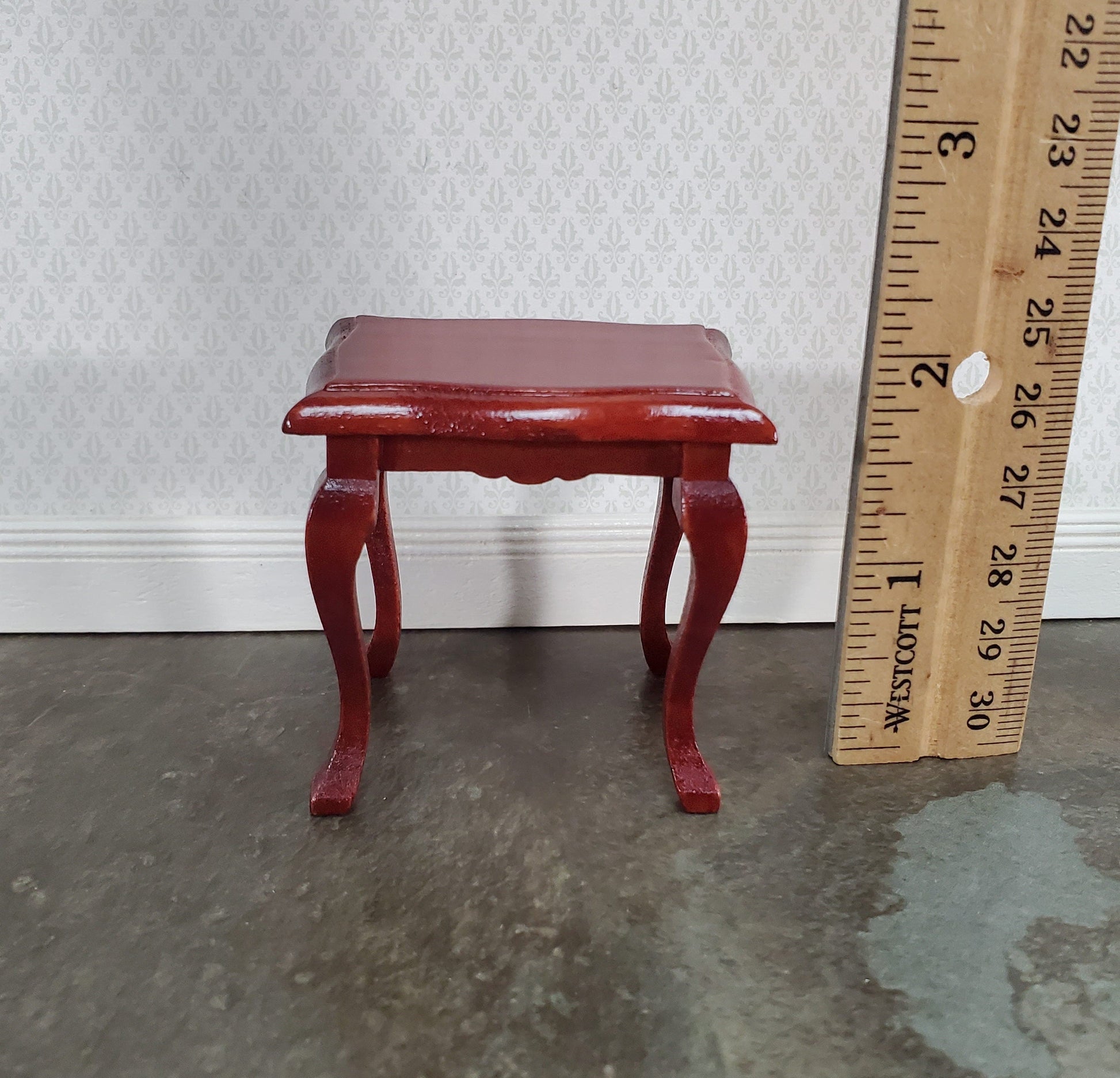 Dollhouse Side or End Table Curvy Top Mahogany Finish Fancy 1:12 Scale Miniature Wood Furniture