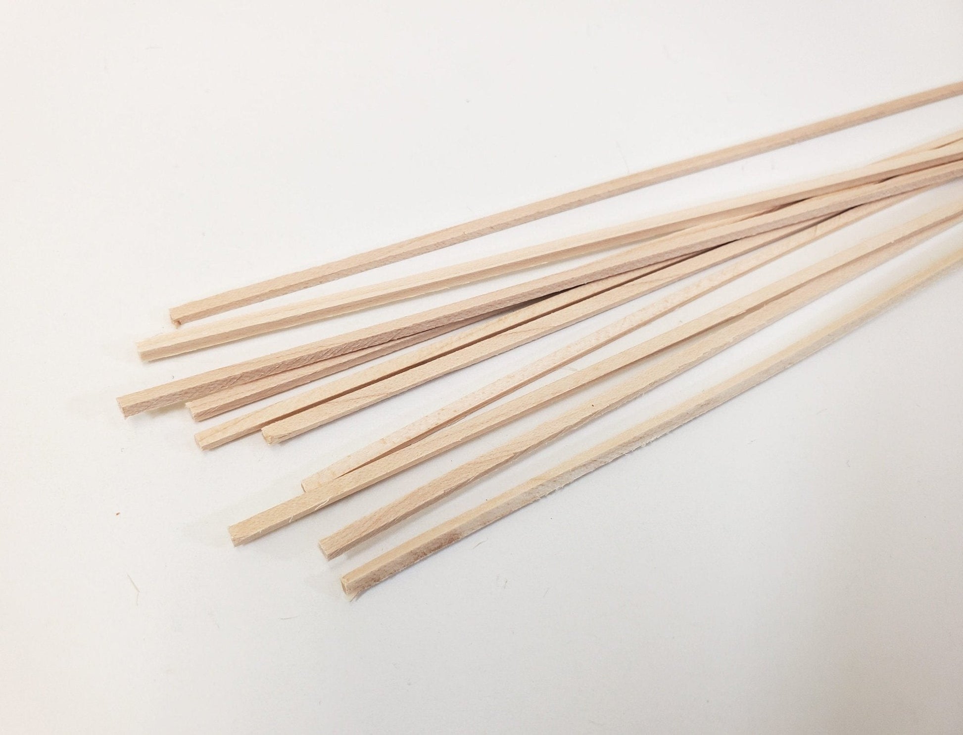 Maple Wood Sticks Posts 3/32 x 3/32 x 18" long 10 Pieces Model Making Dollhouses Dioramas - Miniature Crush