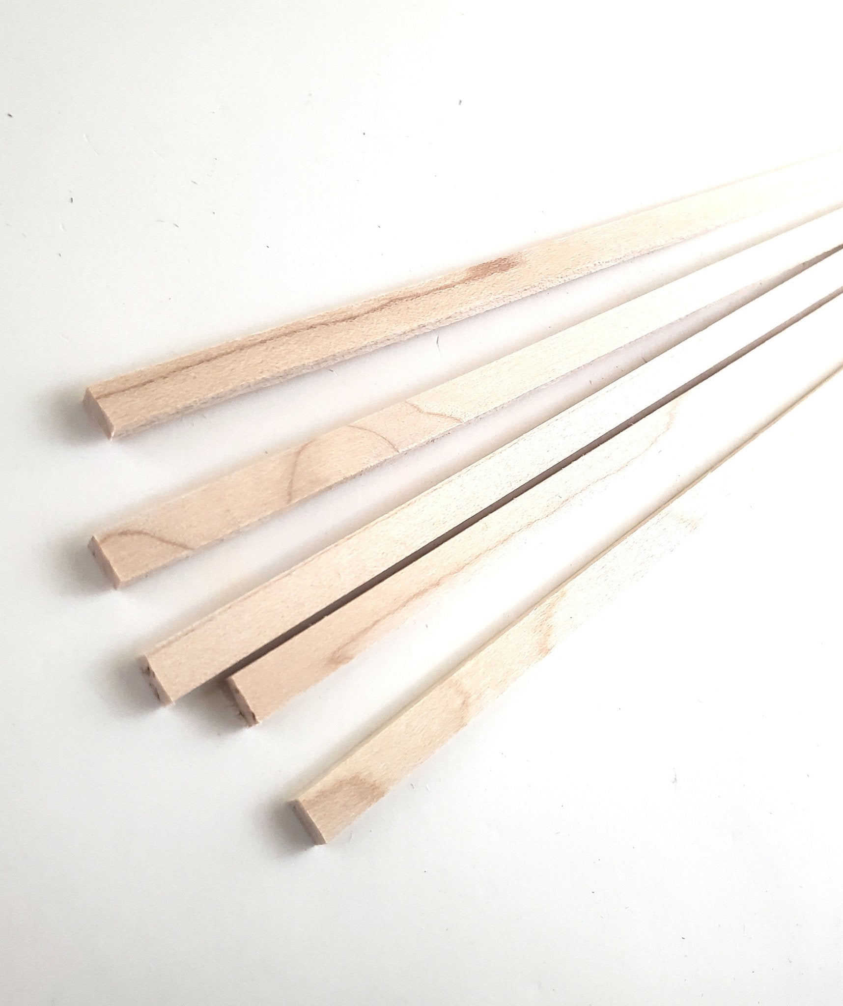Maple Wood Strips 5 Pieces 1/8" x 1/4" x 18" Long Crafts Models Miniatures - Miniature Crush
