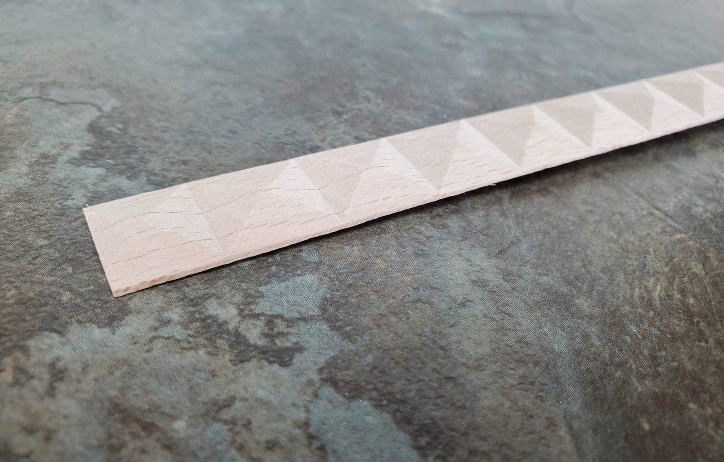Miniature Diamond Trim Wood Relief Molding 11/16" x 18" Dollhouse Ceilings Walls - Miniature Crush