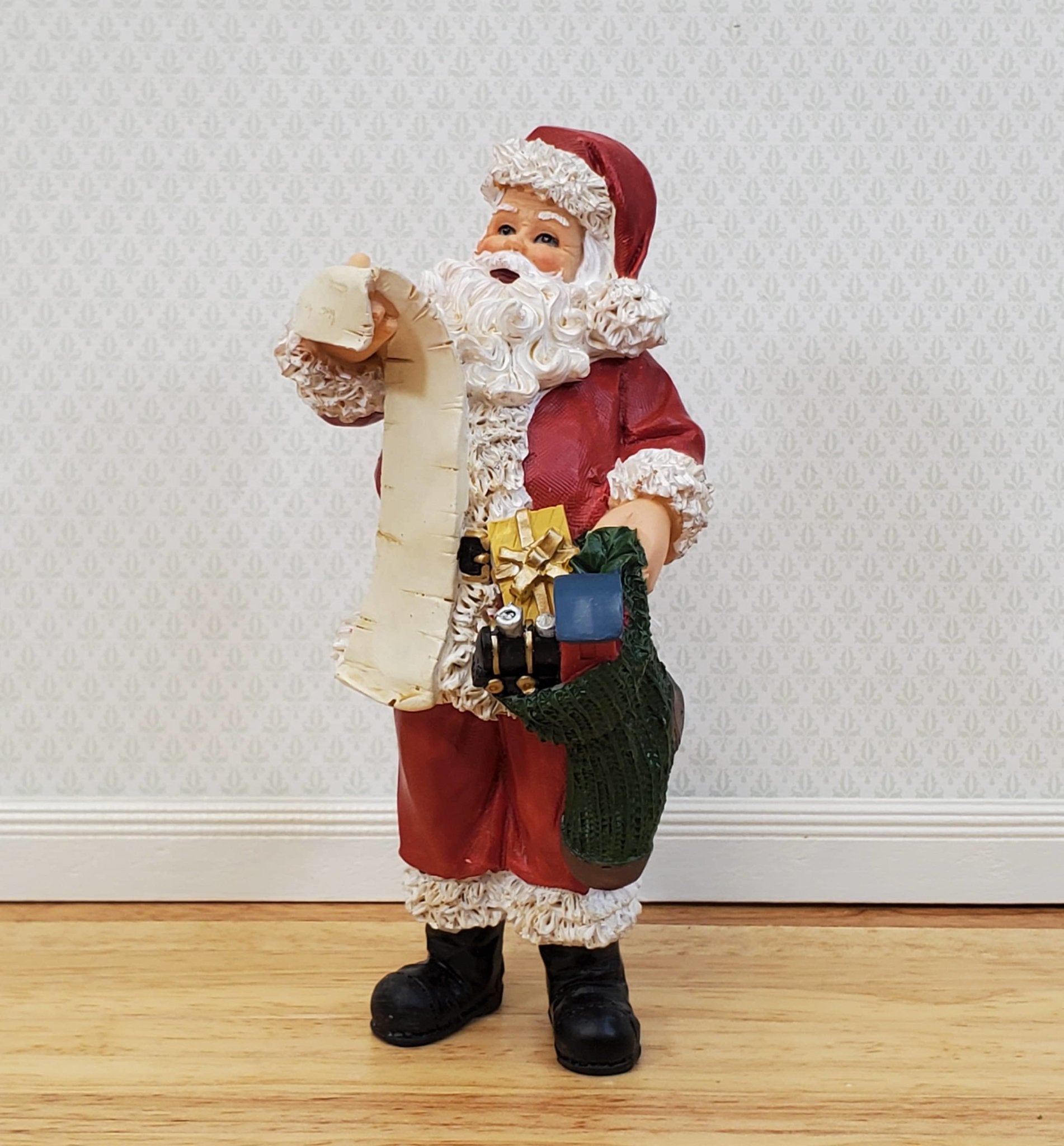 Santa Claus Resin Figure 1:12 Scale Miniature by Houseworks Christmas Santa Houses - Miniature Crush