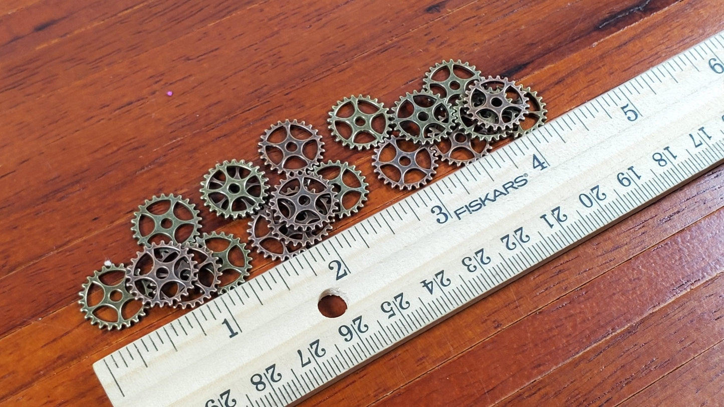 Small Metal Gears Steampunk Crafts Miniatures 20 pieces 5/8" DIY Jewelry Making - Miniature Crush