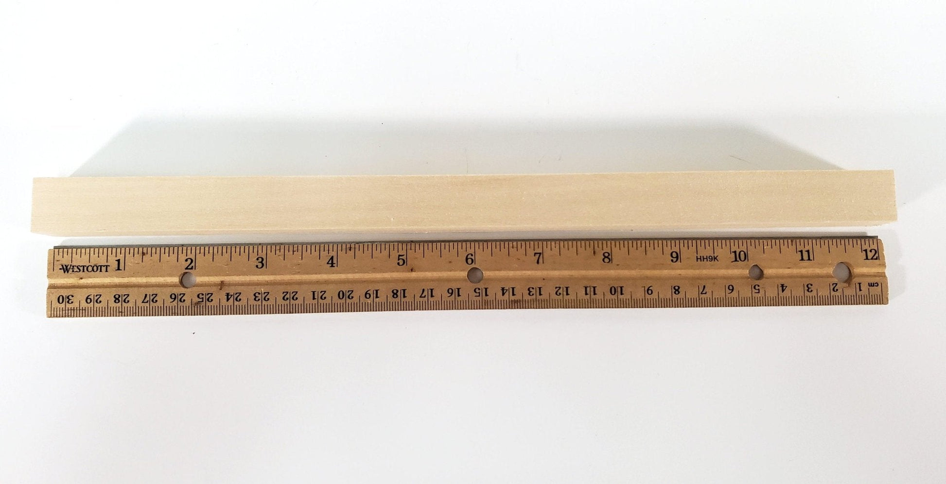Square 3/4 x 3/4 x 12" Long 2 Pieces Wood Beams Posts Columns Solid Basswood Models Dollhouse Building - Miniature Crush