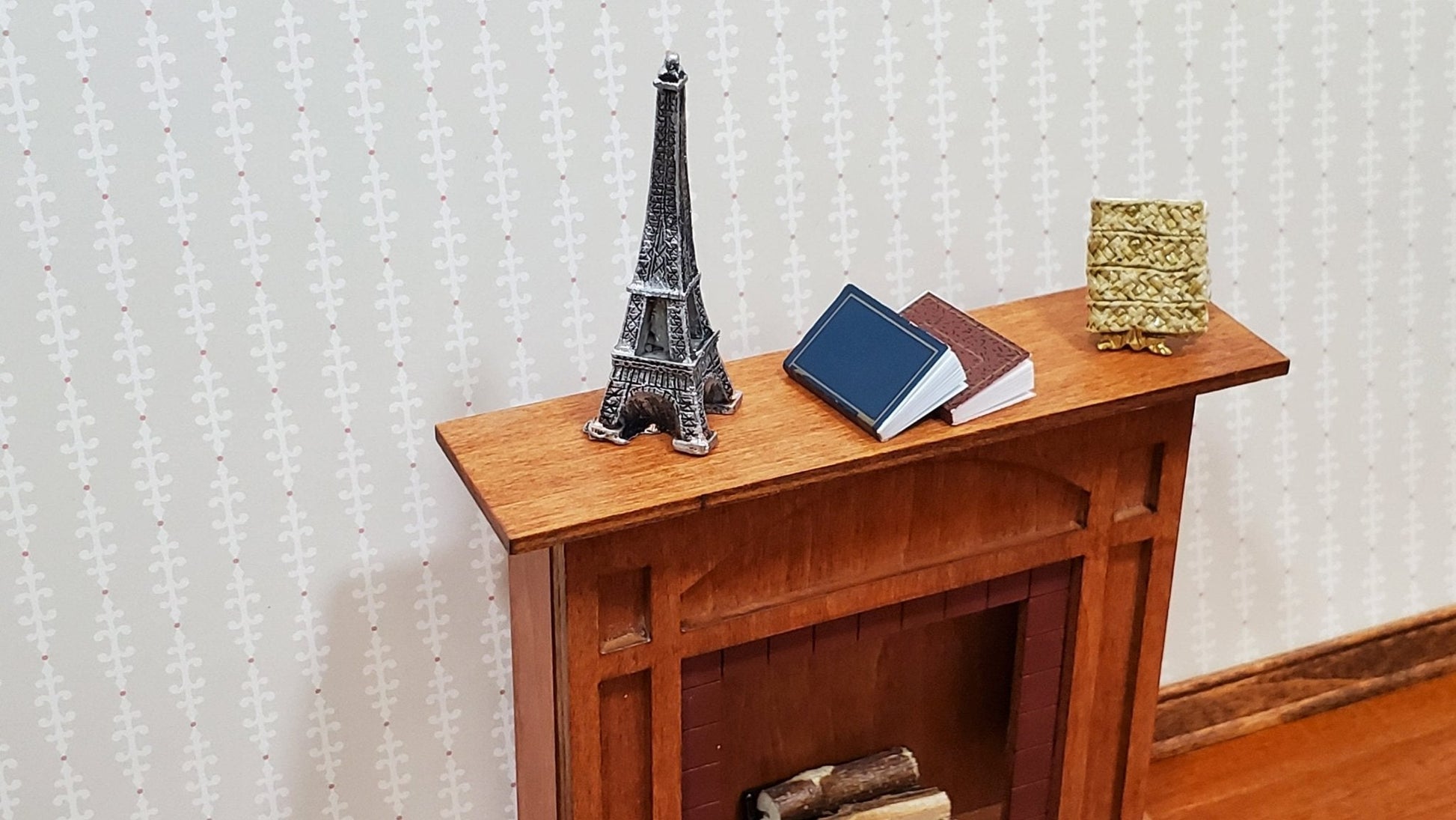Tiny Eiffel Tower Statue Miniatures Accessories Decor 5.2 cm tall - Miniature Crush