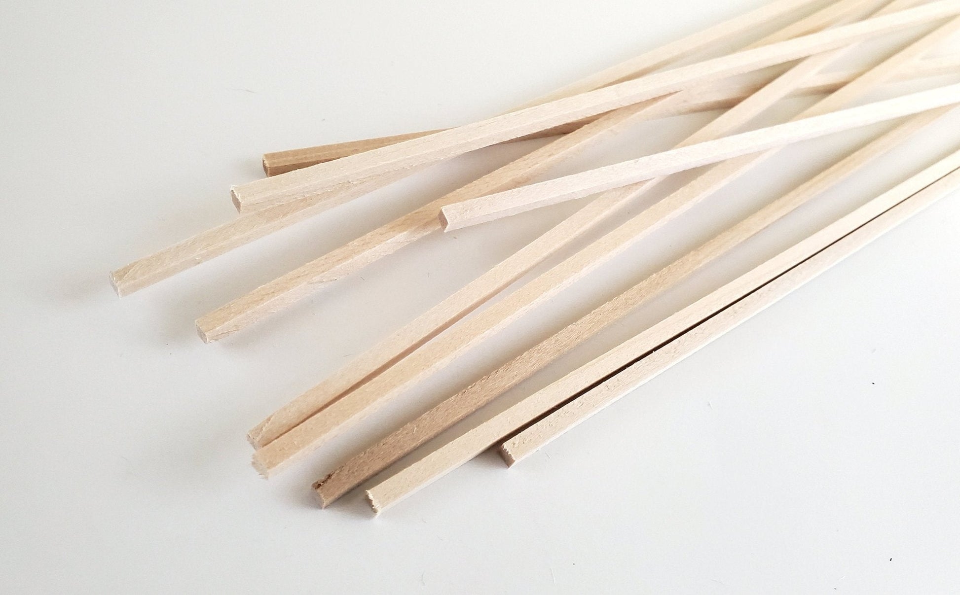 Wood Beams Posts 1/8 x 1/8 x 18" long x10 Basswood Model Making Dollhouses Dioramas - Miniature Crush