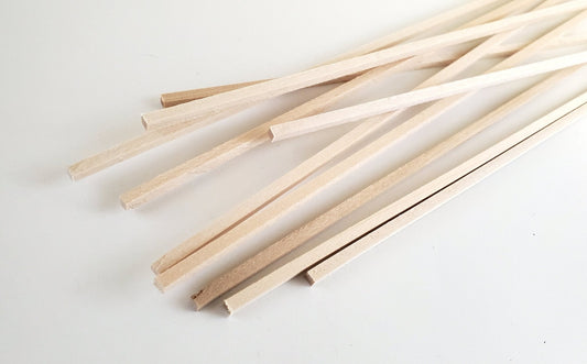 Wood Beams Posts 1/8 x 1/8 x 18" long x10 Basswood Model Making Dollhouses Dioramas - Miniature Crush