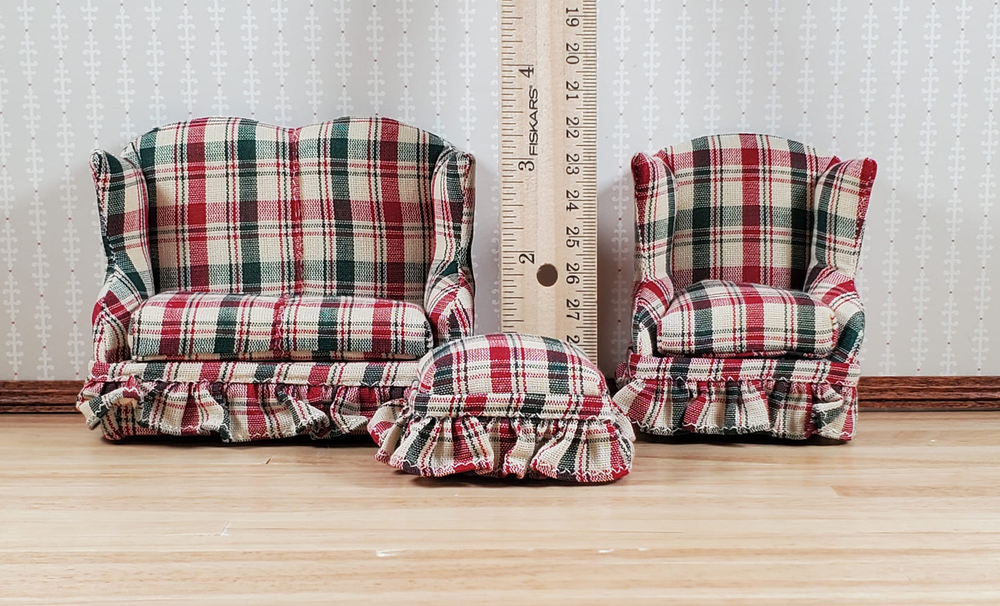Dollhouse Small Sofa Chair Ottoman Red Green Plaid 1:12 Scale Miniature Furniture