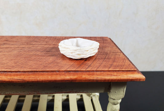 Dollhouse Square Flat Basket White 1:12 Scale Miniature