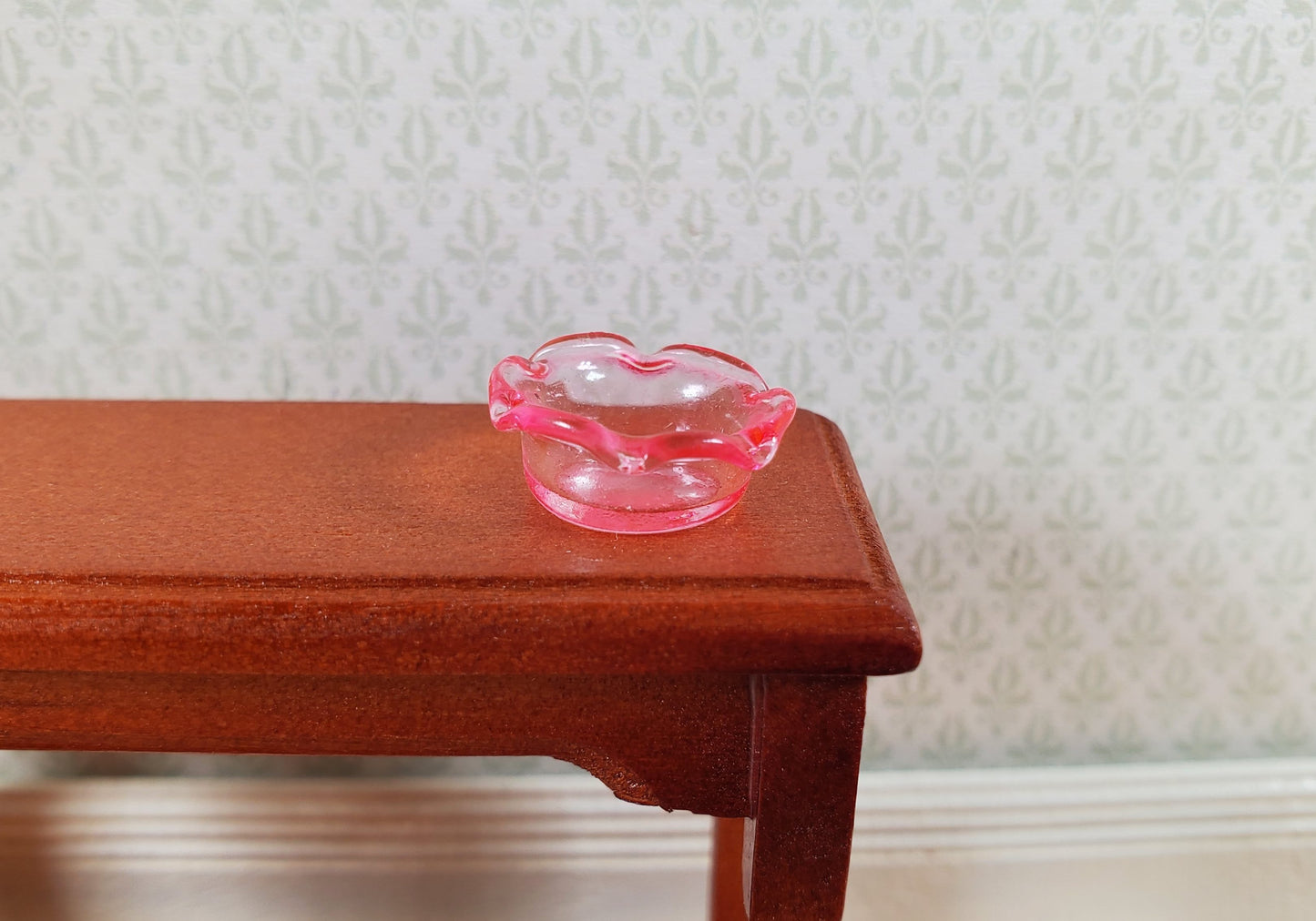 Dollhouse Pink Glass Candy Dish or Serving Bowl 1:12 Scale Miniature