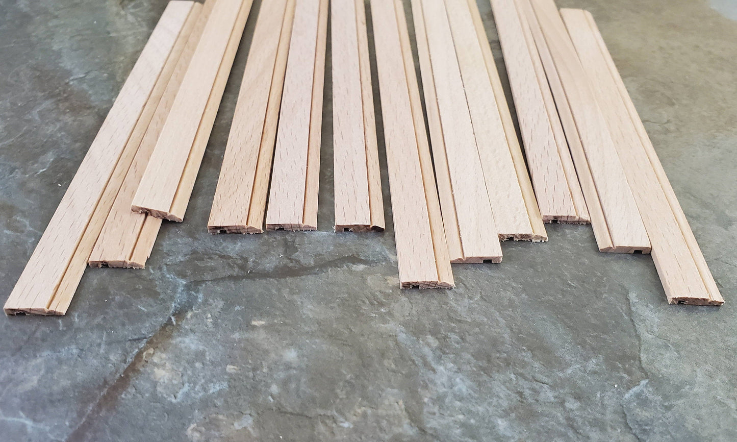 Dollhouse Miniatures Baseboard Trim 6" x12 Scrap Pieces 1:12 Scale CLA77945