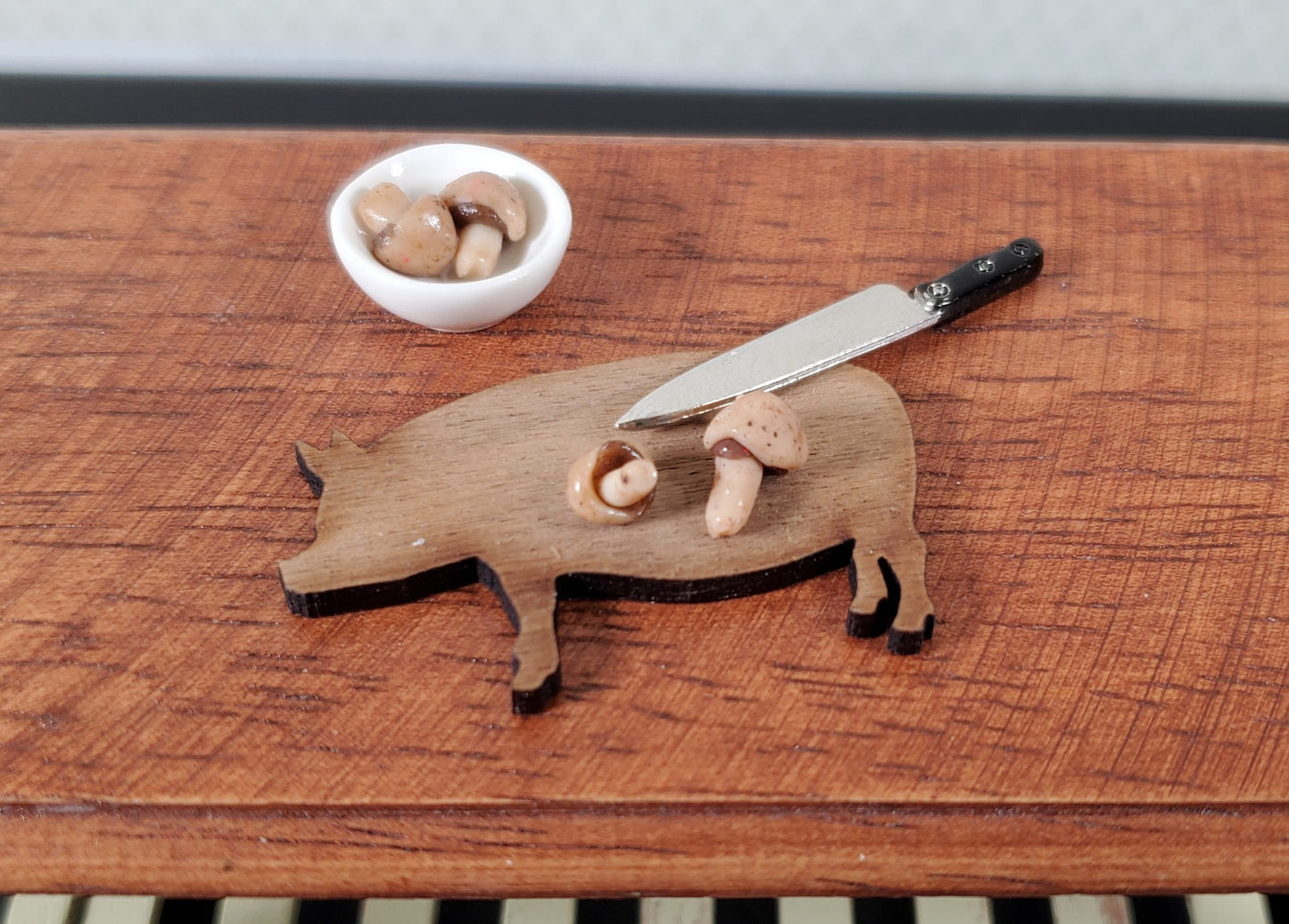 Dollhouse Mushrooms 4 Pieces 1:12 Scale Miniature Food Handmade