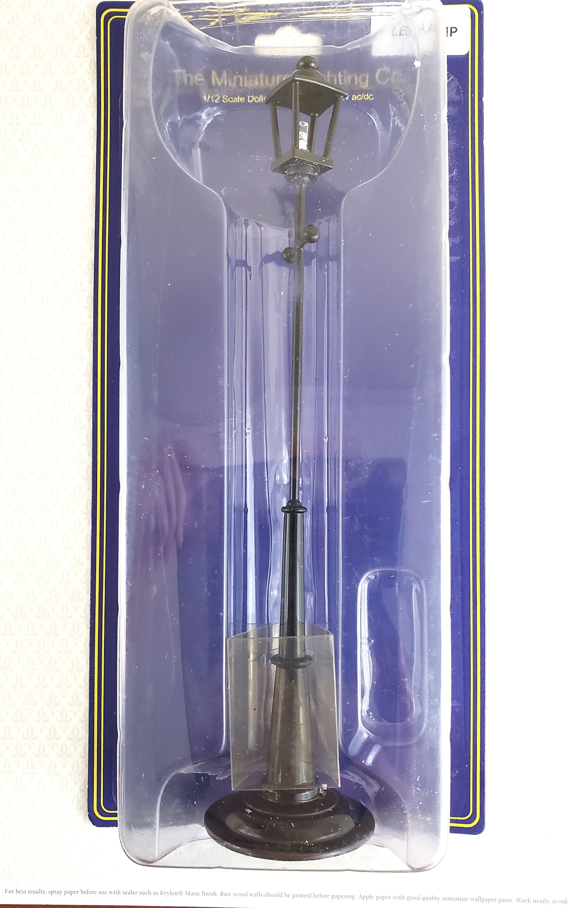 Dollhouse Tall Street Lamp LED Battery Light Metal Large 7 3/4" 1:12 Scale Miniature