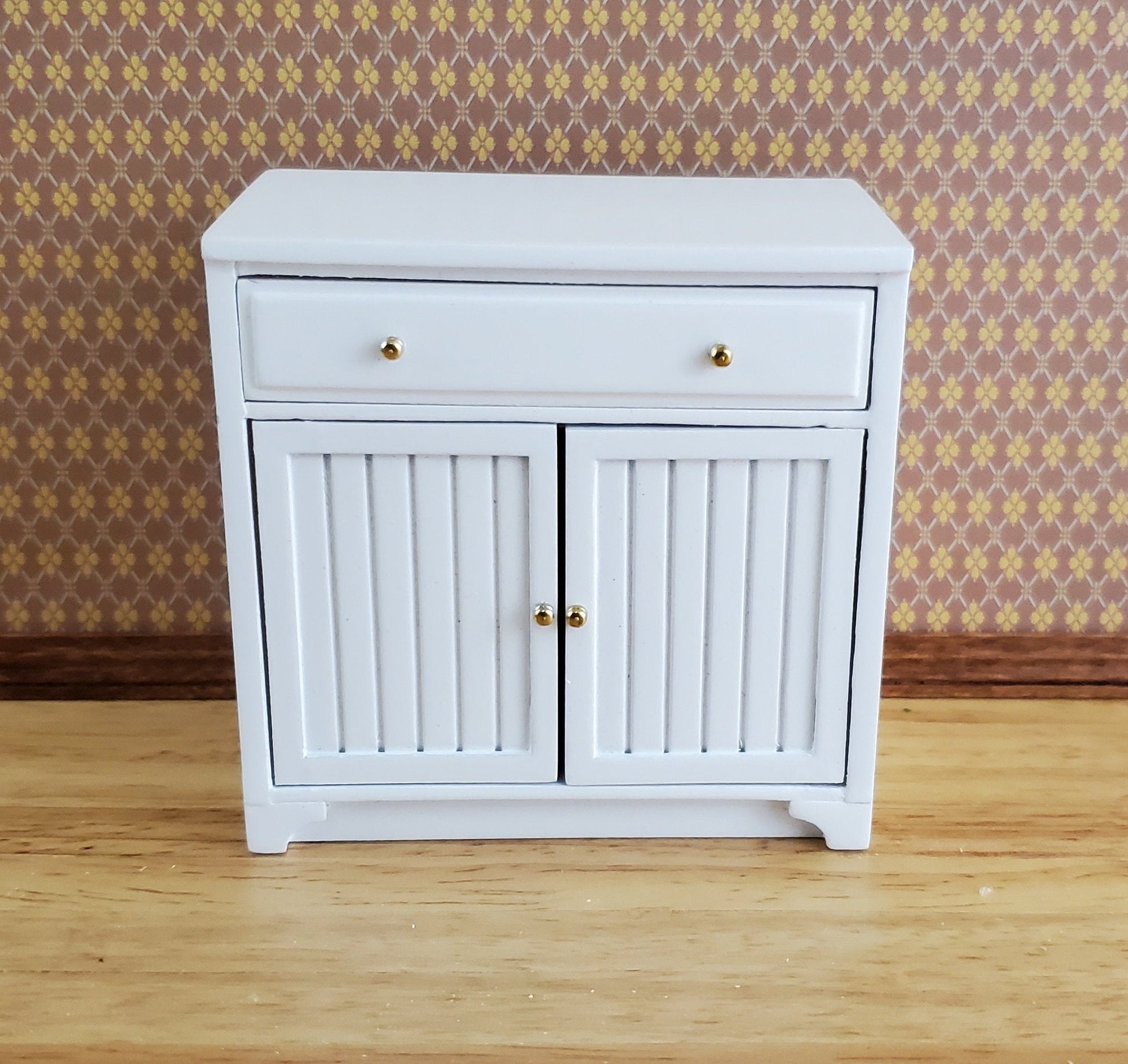 JBM Dollhouse Miniature Lower Kitchen Cabinet White 1:12 Scale Cupboard