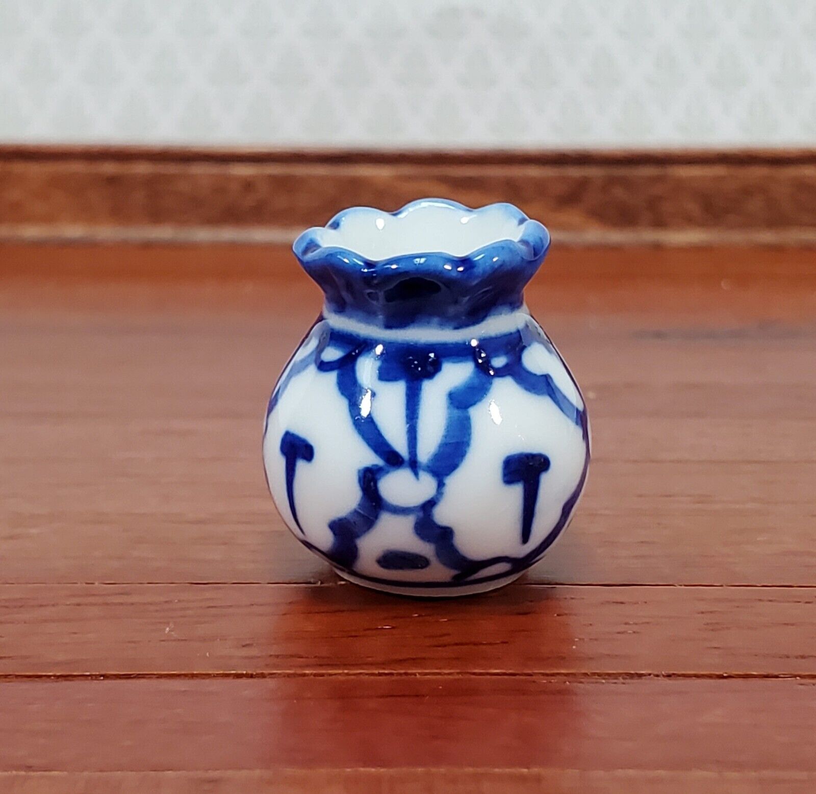 Dollhouse Blue & White Vase LARGE for Flowers Ceramic 1:12 Scale Miniature