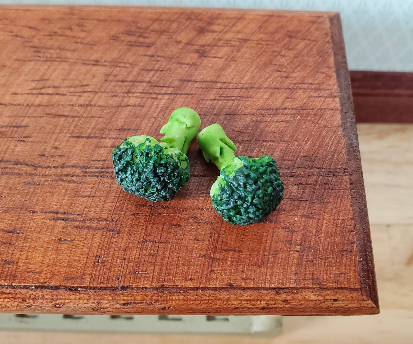 Dollhouse Broccoli Set of 2 1:12 Scale Miniature Kitchen Food Vegetables Grocery