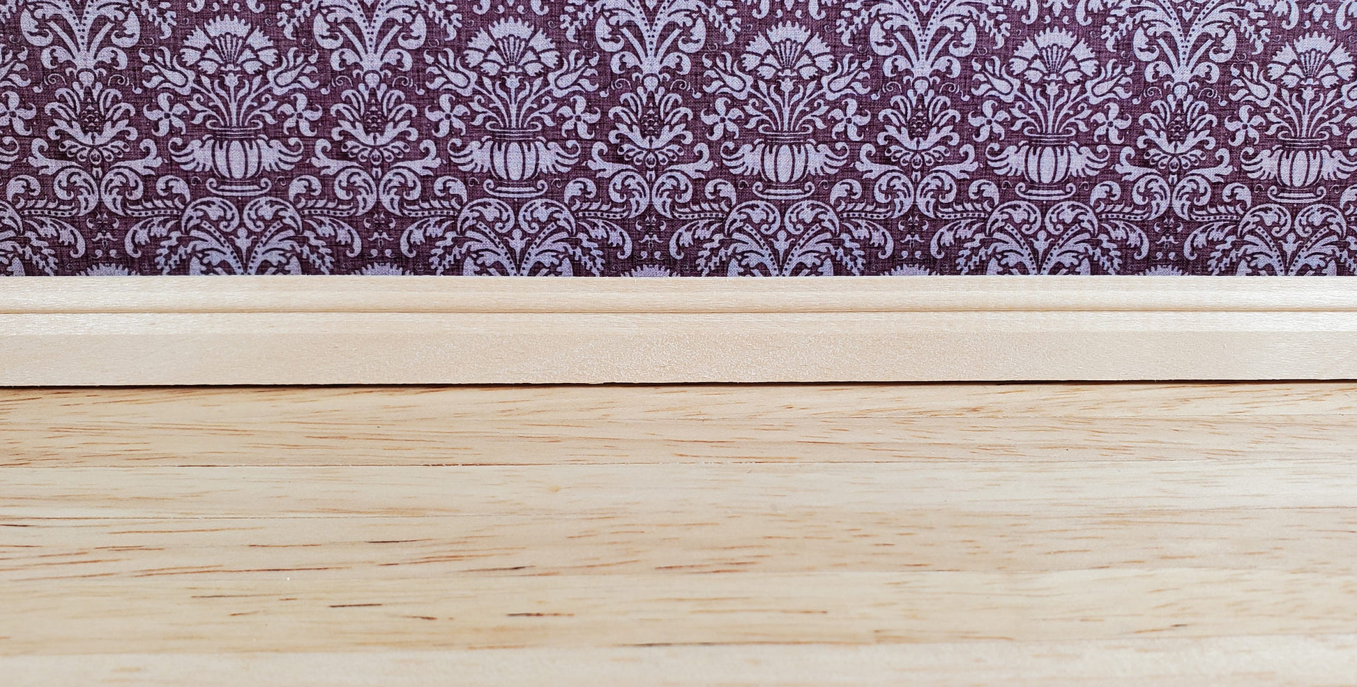 Dollhouse Baseboard Molding 9/16" x 18" long 5 pcs 1:12 Scale Miniature Skirting