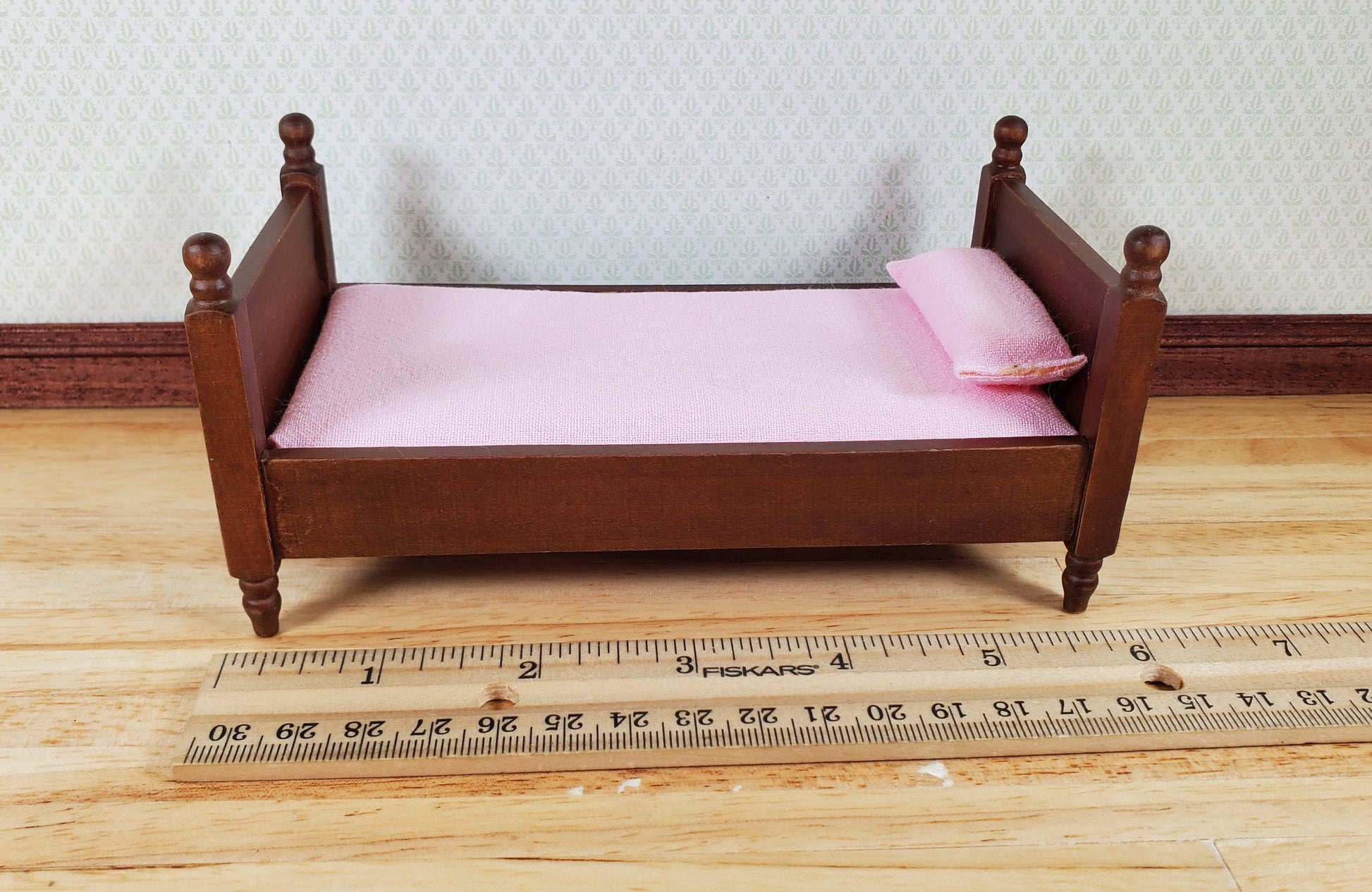 Dollhouse Single Bed Wood with a Walnut Finish Pink Sheets 1:12 Scale Miniature