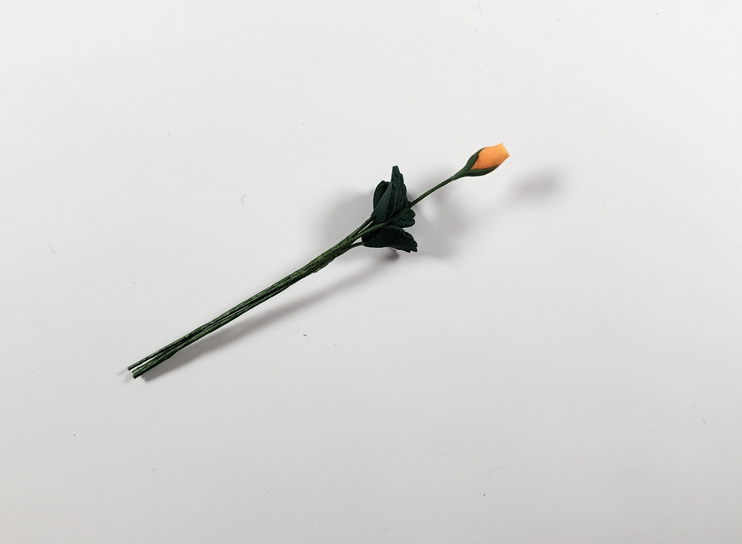 Dollhouse Apricot Rose Bud Single Stem with Foliage 1:12 Scale Miniature