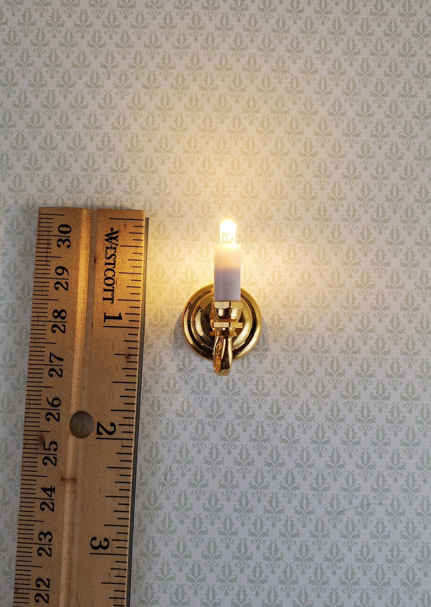Dollhouse Battery Light Single Candle Wall Sconce 1:12 Scale Miniature