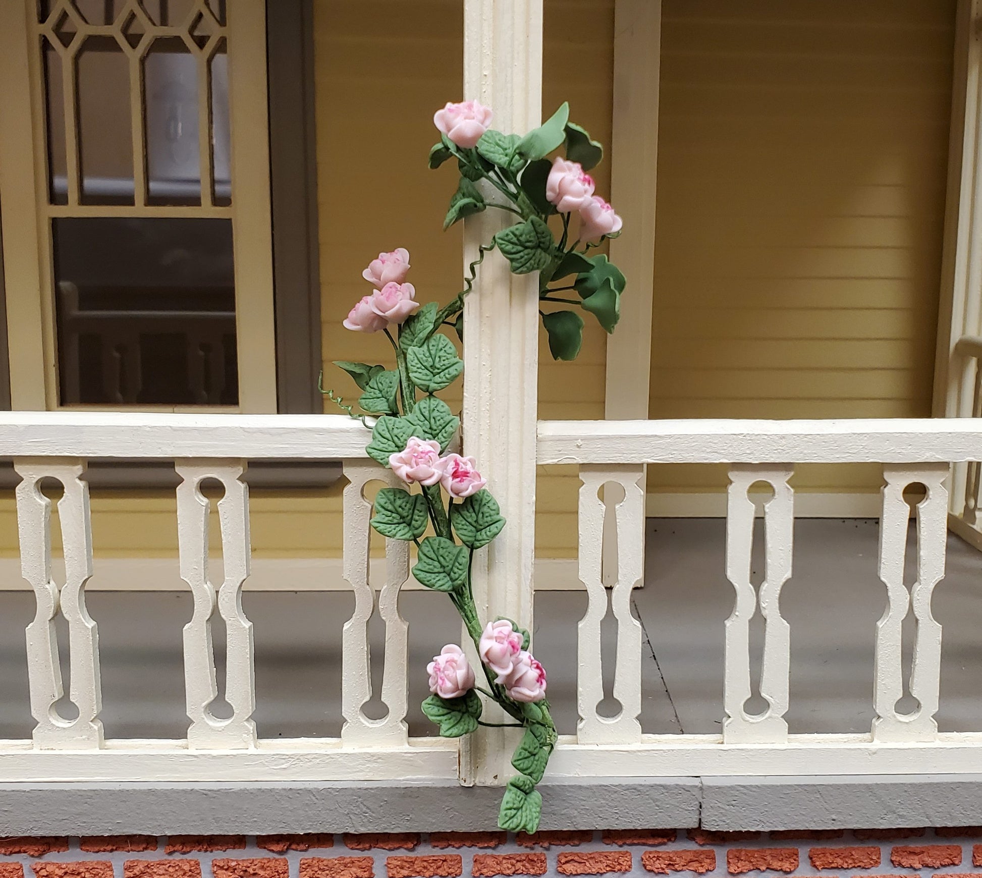 Dollhouse Pink Tropical Flowering Vine 1:12 Scale Miniature Garden Plants