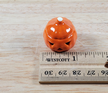 Dollhouse Pumpkin Jar for Halloween Decor Ceramic 1:12 Scale Miniature