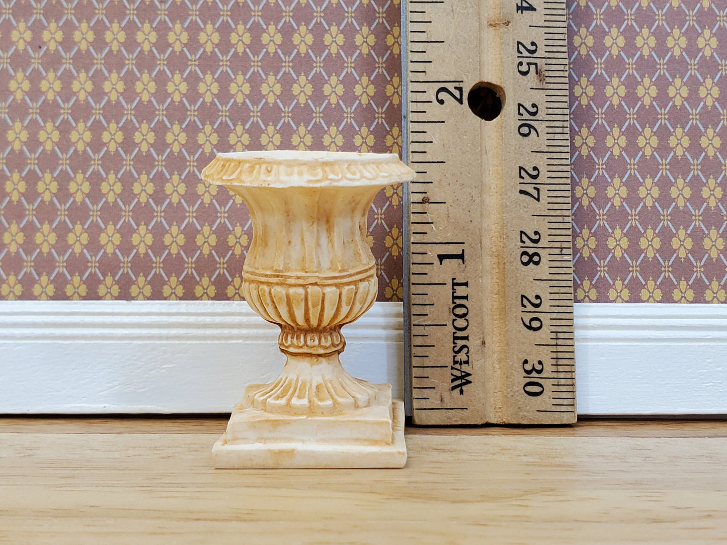 Dollhouse Urn Planter Set of 2 Cast Resin 1:12 Scale Tan A1441TN by Falcon