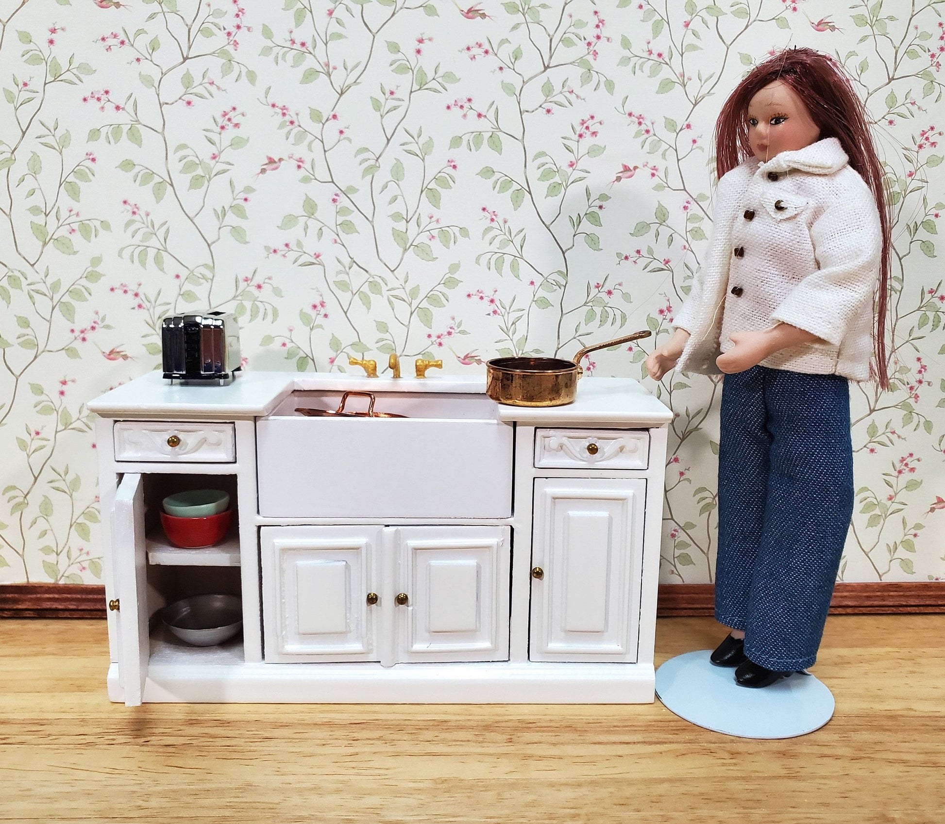 Dollhouse Kitchen Sink Farmhouse Cabinet Style White 1:12 Scale Miniature