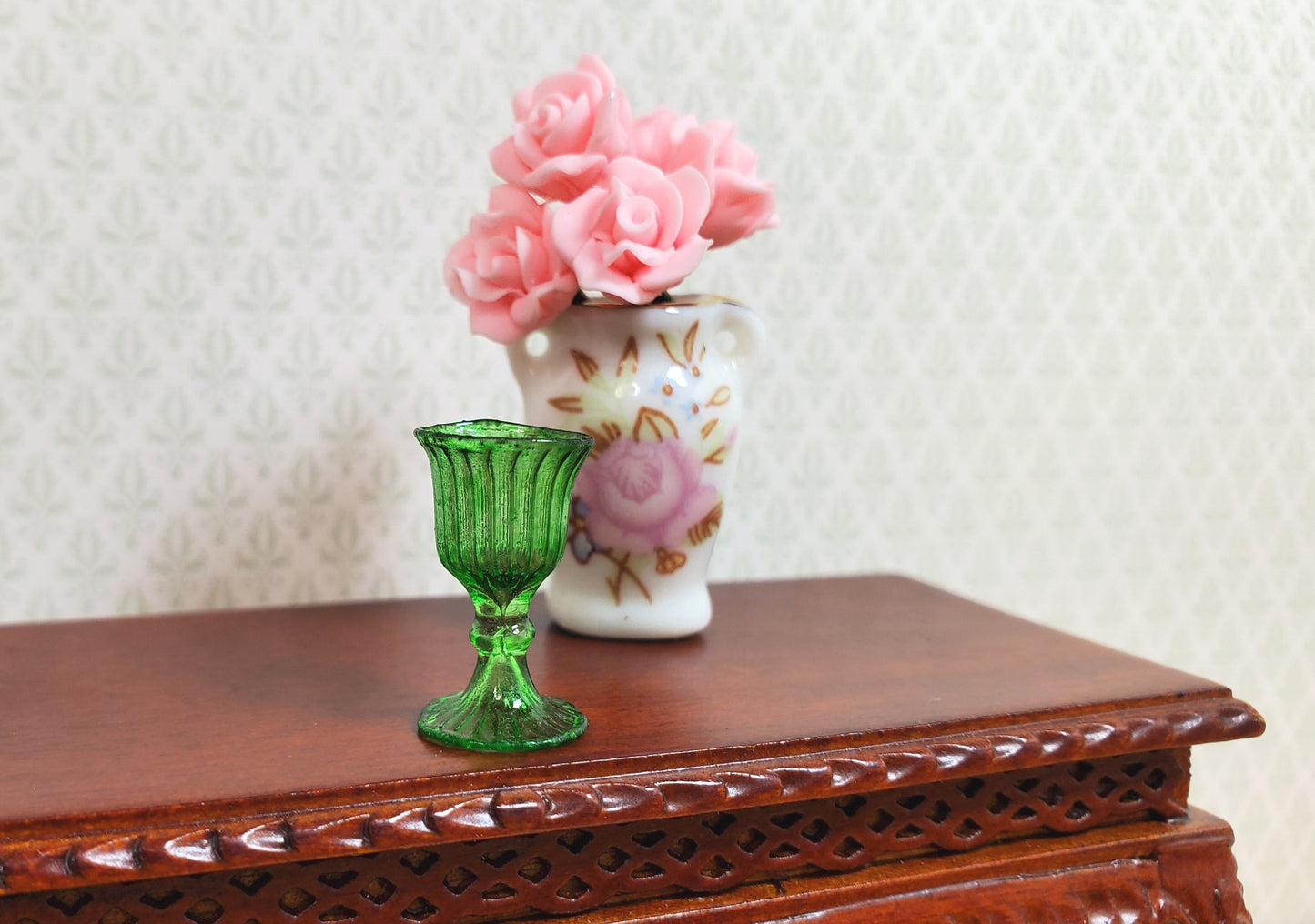 Dollhouse Fancy Medium Green Water or Wine Glass 1:12 Scale Miniature