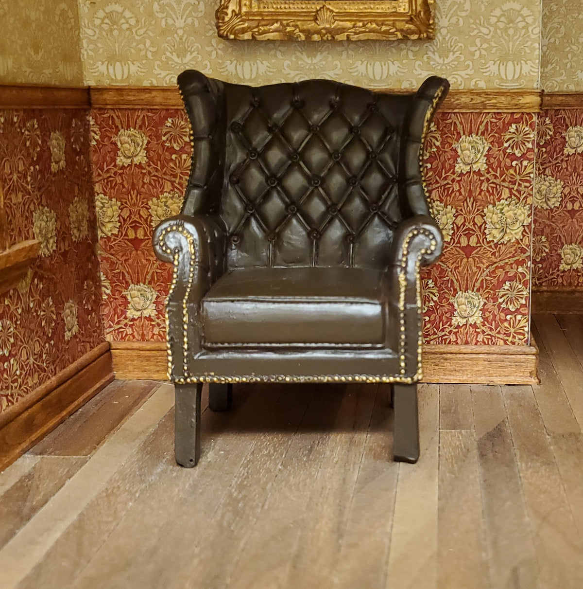 Dollhouse Chair Tufted Chippendale Resin Faux Leather 1:12 Scale by Reutter