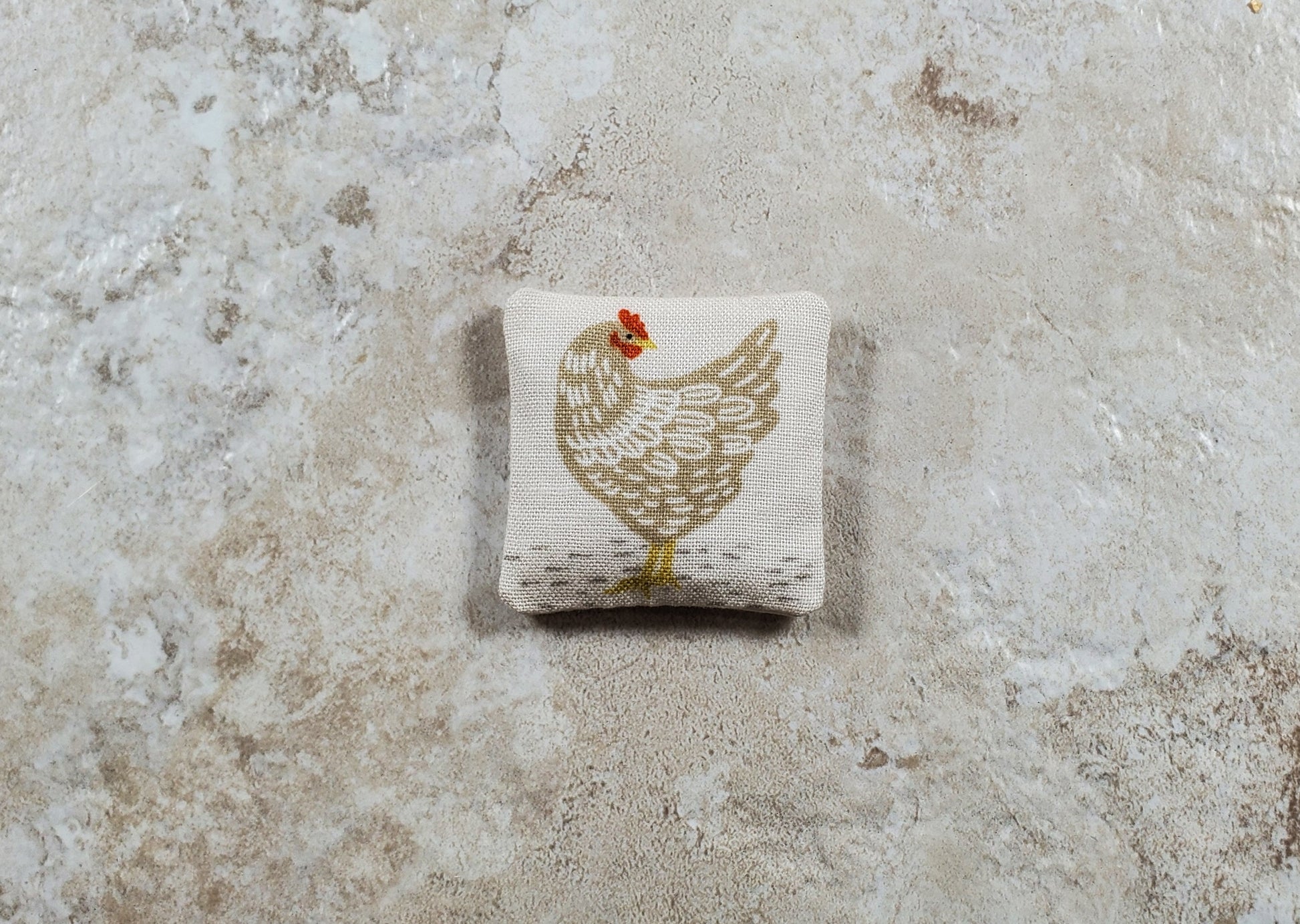 Dollhouse Miniature Tan Hen 1:12 Scale 1 1/2"