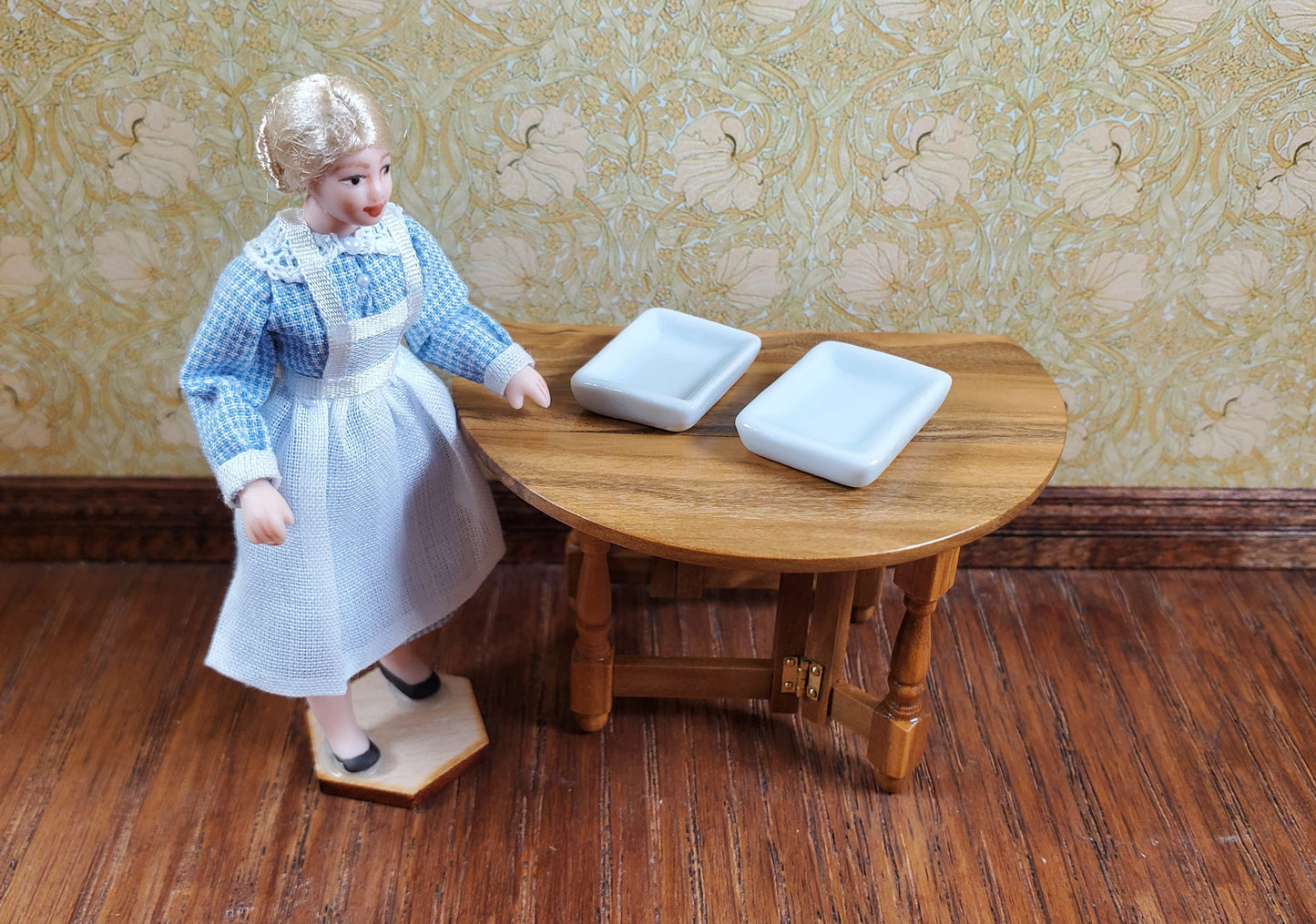 Dollhouse Rectangular White Ceramic Baking Tray Set of 2 1:24 Scale Miniature