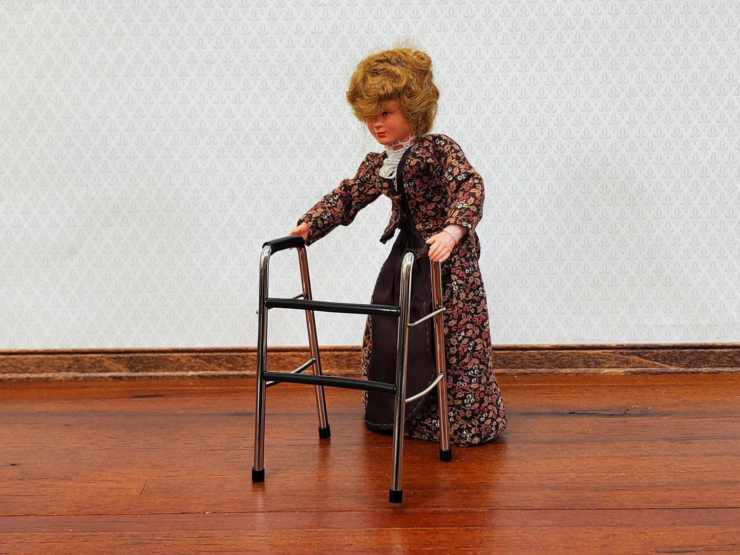 Dollhouse Walker Metal 1:12 Scale Miniature Hospital Doctors Settings