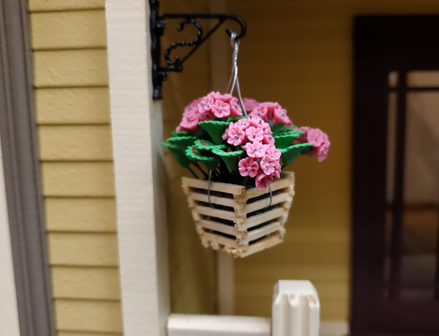 Dollhouse Pink Geranium Plant in Wood Hanging Planter 1:12 Scale Miniature