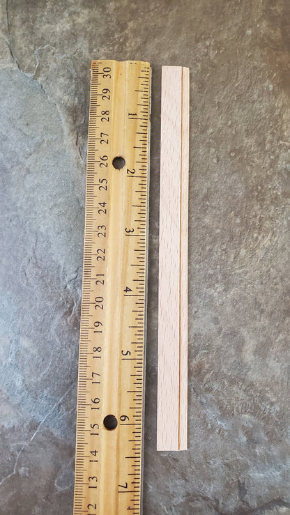 Dollhouse Miniatures Baseboard Trim 6" x12 Scrap Pieces 1:12 Scale CLA77945