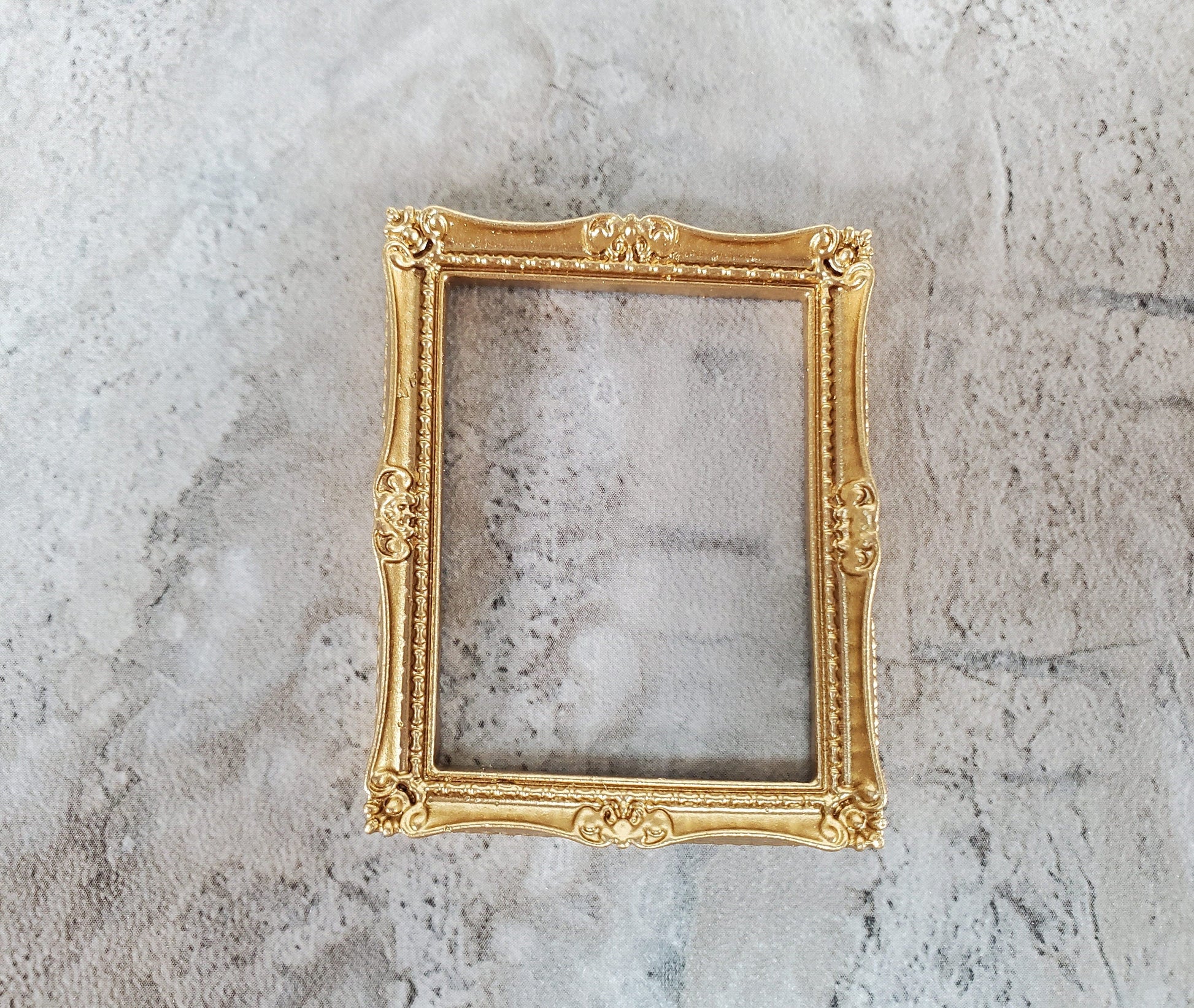 Dollhouse Picture Frame Gold for Paintings Medium Size 1:12 Scale Miniature