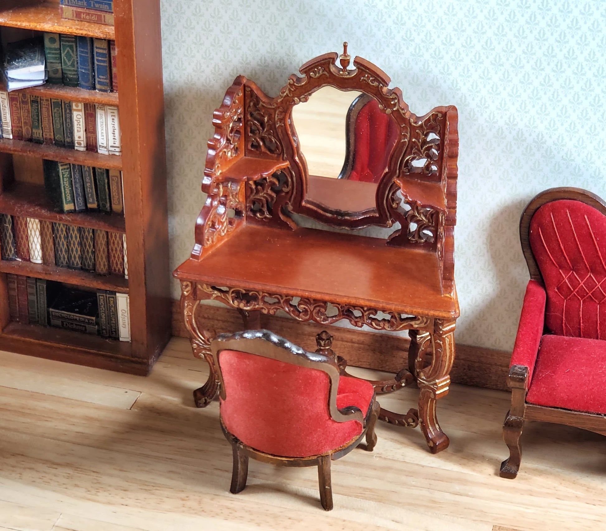 Dollhouse Vanity Dressing Table Walnut Finish 1:12 Scale by Hansson Miniatures