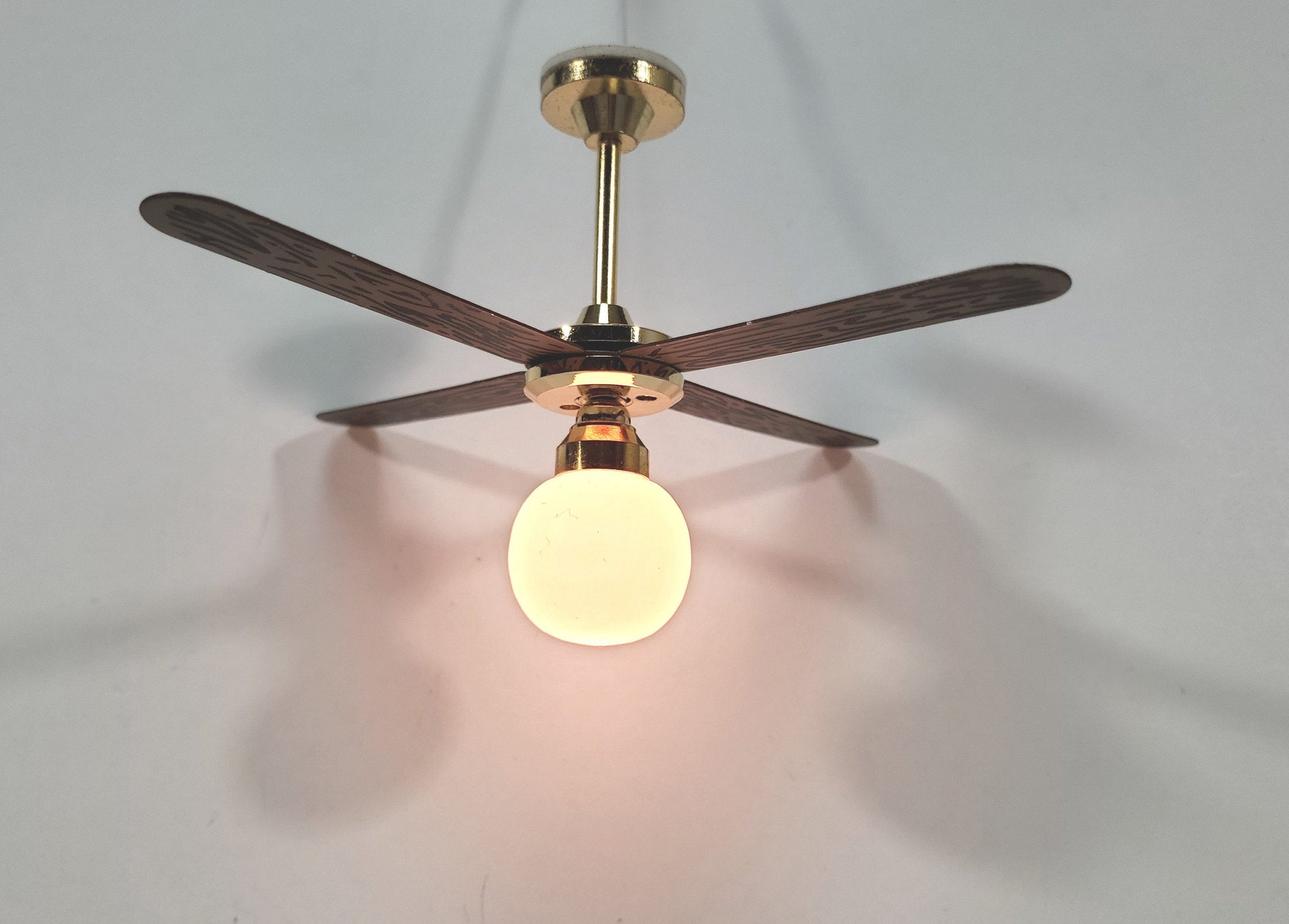 Dollhouse Ceiling Fan Light 4 Blade Plug In Electric 1:12 Scale Miniature 12 Volt