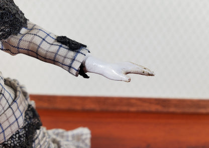 Artisan Dollhouse Doll Victorian Lady 1:12 Scale Vintage OOAK Porcelain