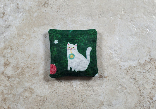 Dollhouse Miniature Christmas Cat Green Handmade 1:12 Scale 1 1/2"