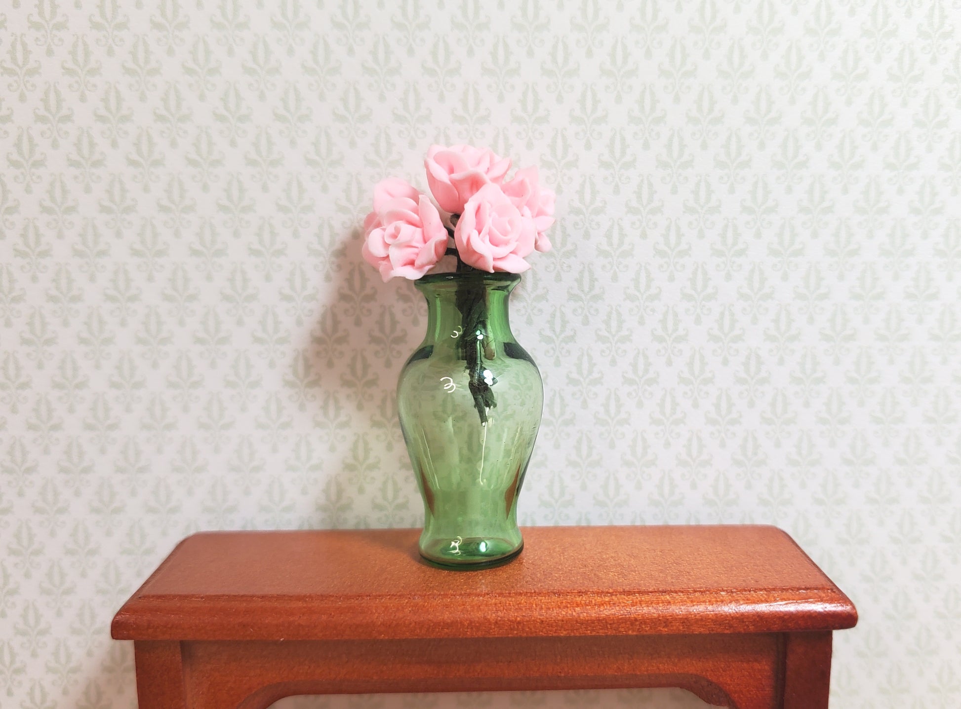 Dollhouse Green Glass Classic Pedestal Vase 1:12 Scale Miniature Decor Flowers