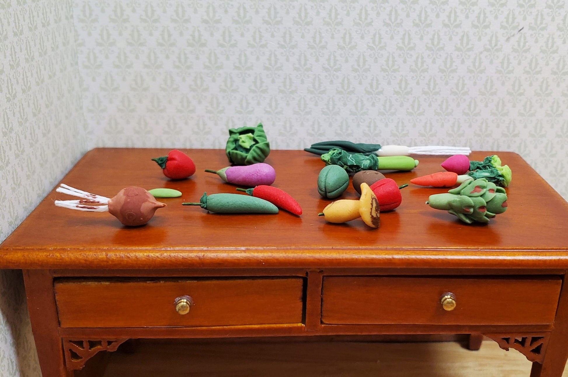 Dollhouse Assorted Fresh Vegetables 1:12 Scale Miniatures Celery Peppers Radish