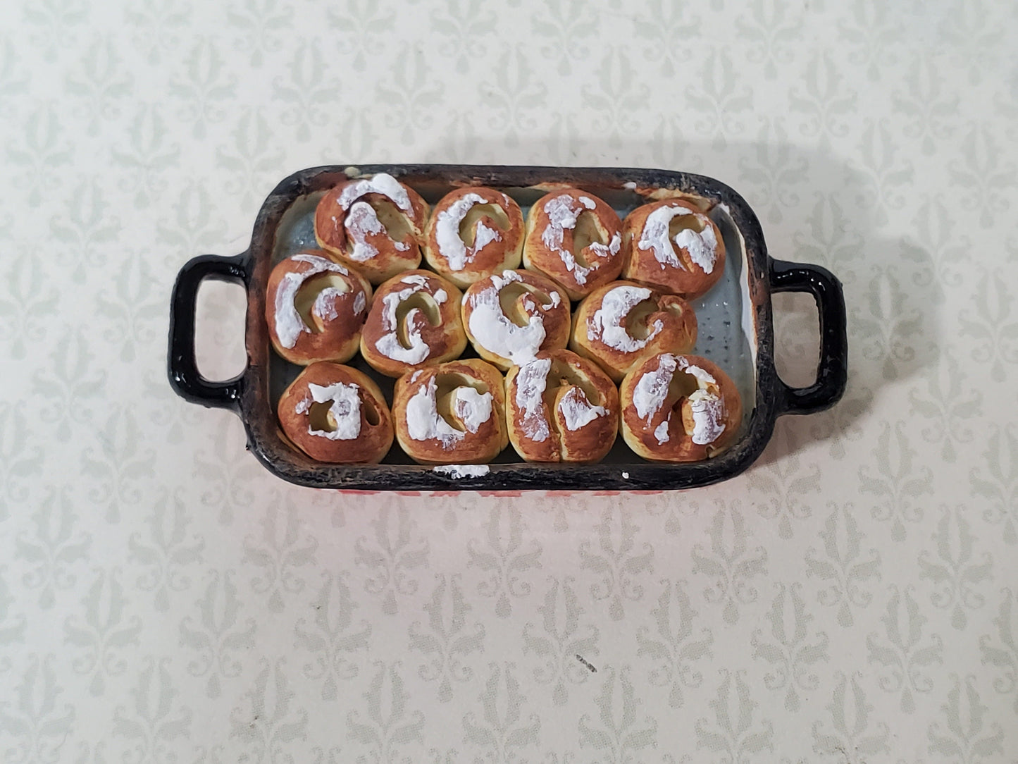 Dollhouse Cinnamon Rolls in Baking Pan 1:12 Scale Food Kitchen Handmade