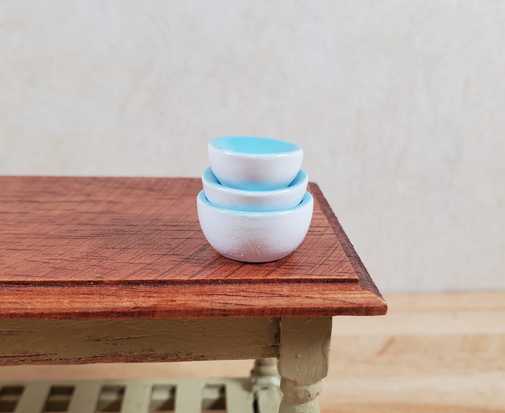 Dollhouse Mixing Bowls White and Aqua Set of 3 1:12 Scale Miniatures