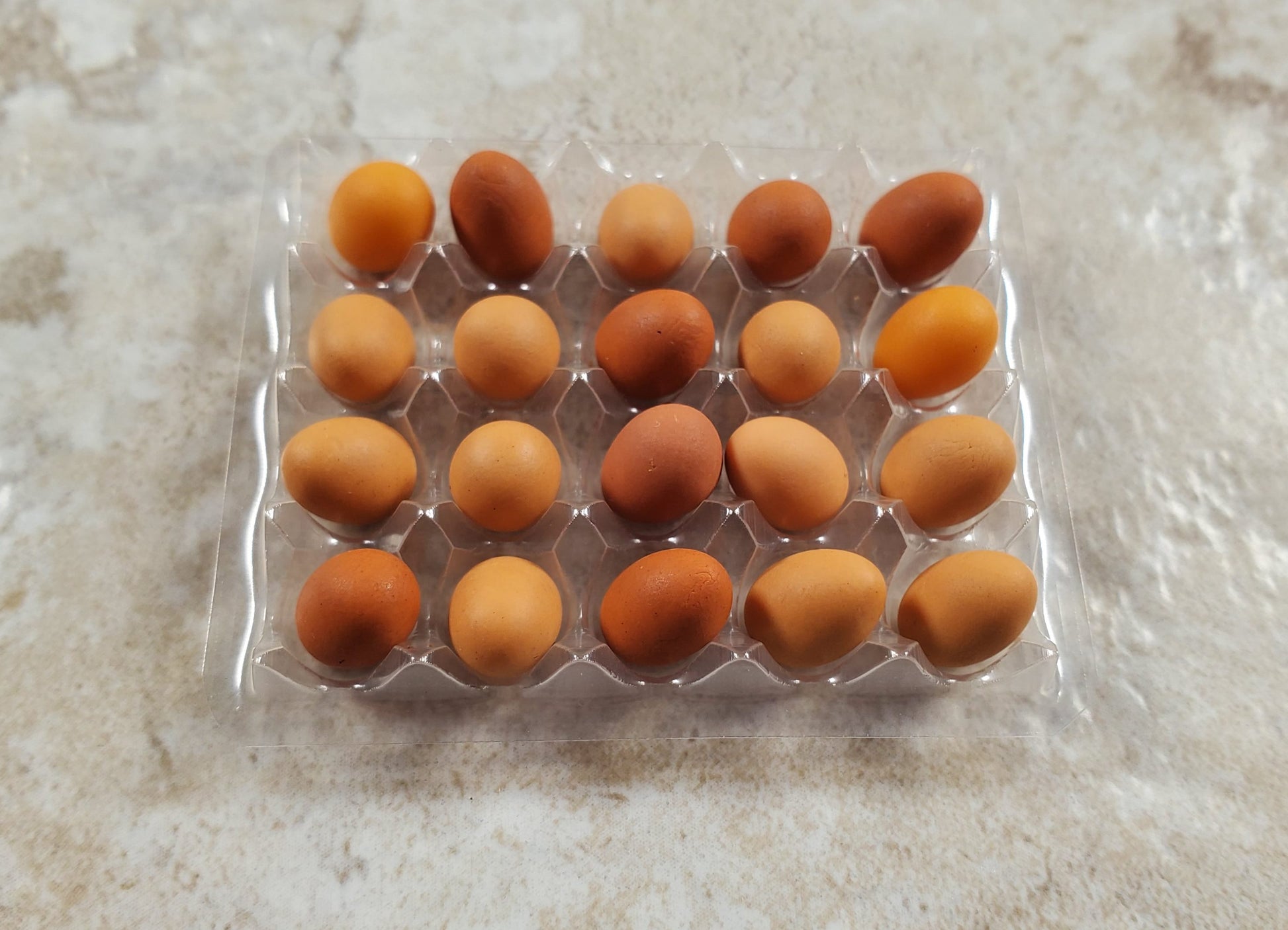 Dollhouse 20 Brown Eggs in a Clear Tray 1:12 Scale Miniature Food